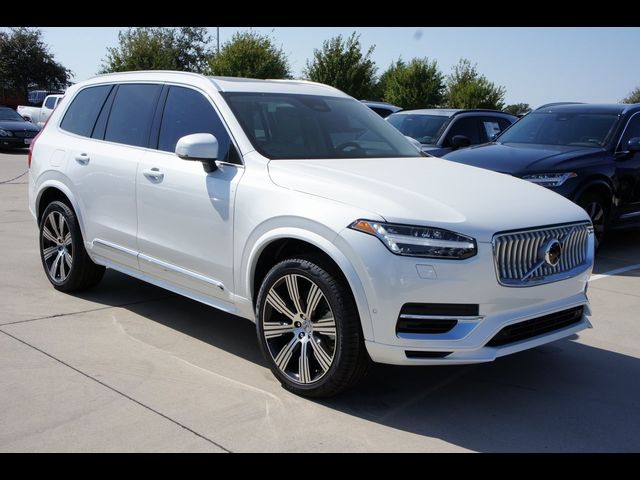 2025 Volvo XC90 Plug-In Hybrid Plus