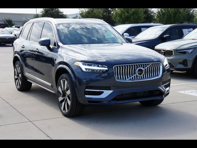 2025 Volvo XC90 Plug-In Hybrid Plus