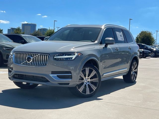 2025 Volvo XC90 Plug-In Hybrid Plus