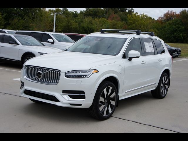 2025 Volvo XC90 Plug-In Hybrid Plus