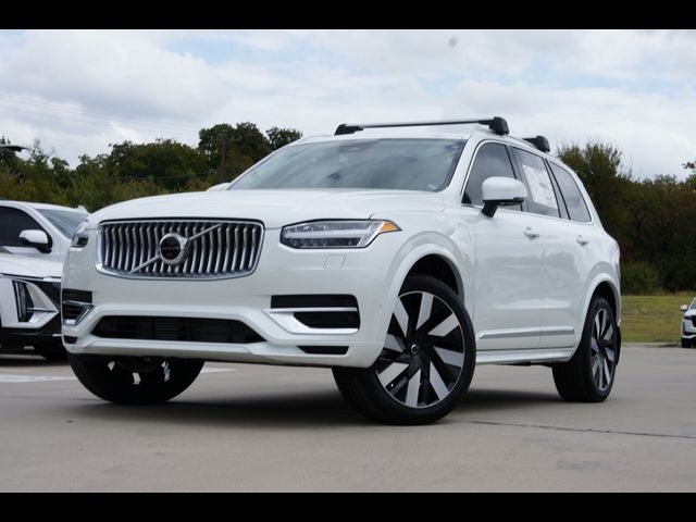 2025 Volvo XC90 Plug-In Hybrid Plus