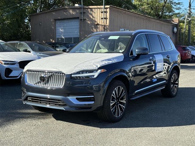 2025 Volvo XC90 Plug-In Hybrid Plus