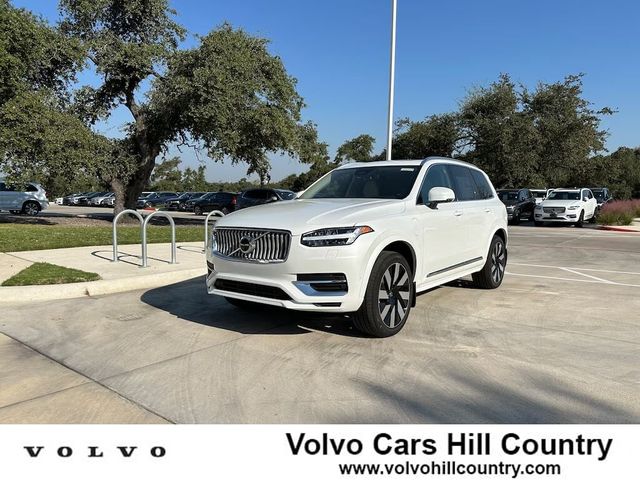 2025 Volvo XC90 Plug-In Hybrid Plus