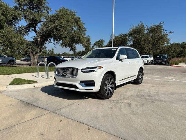 2025 Volvo XC90 Plug-In Hybrid Plus