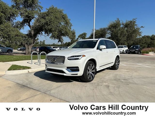 2025 Volvo XC90 Plug-In Hybrid Plus