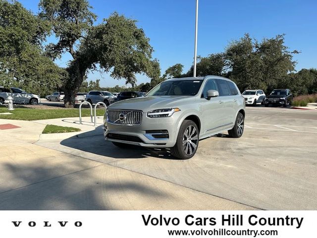 2025 Volvo XC90 Plug-In Hybrid Plus