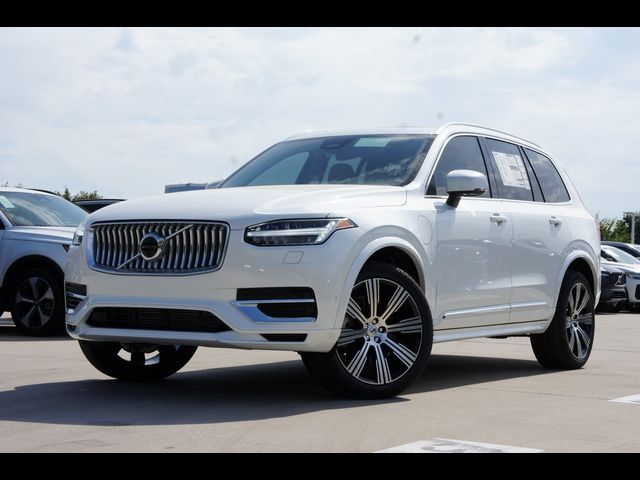 2025 Volvo XC90 Plug-In Hybrid Plus