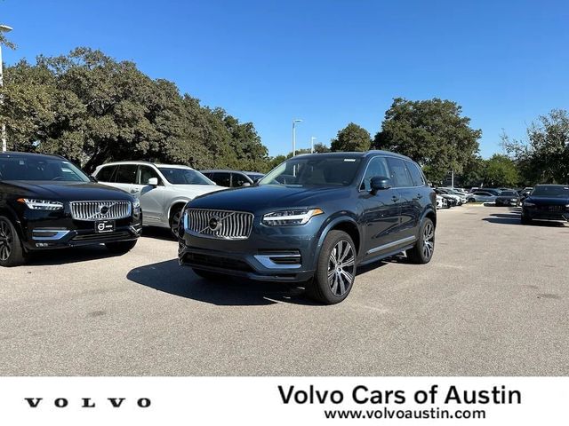 2025 Volvo XC90 Plug-In Hybrid Plus