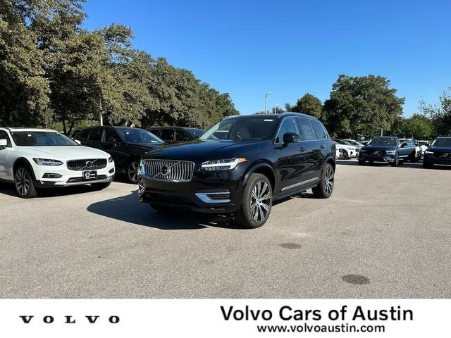 2025 Volvo XC90 Plug-In Hybrid Plus