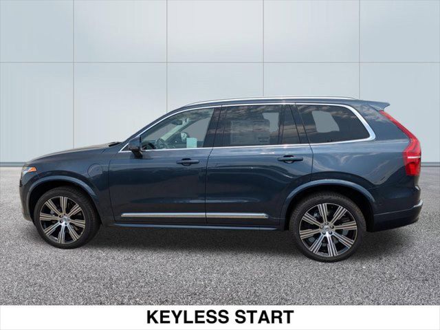 2025 Volvo XC90 Plug-In Hybrid Plus