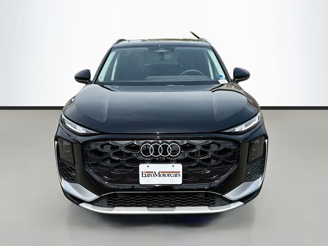 2026 Audi Q3 S line