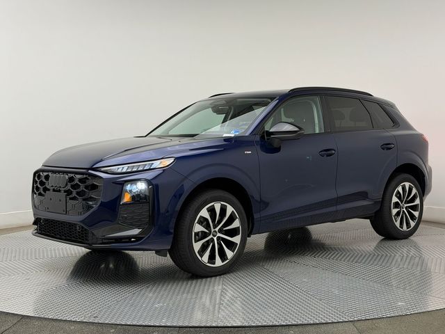 2026 Audi Q3 S line