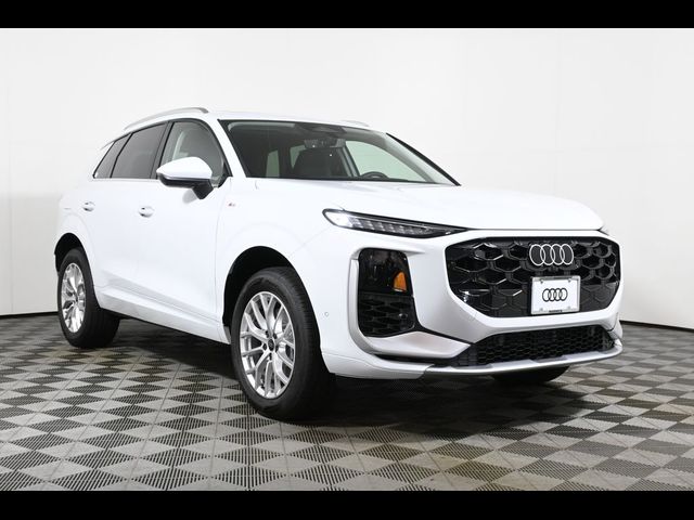2026 Audi Q3 S line