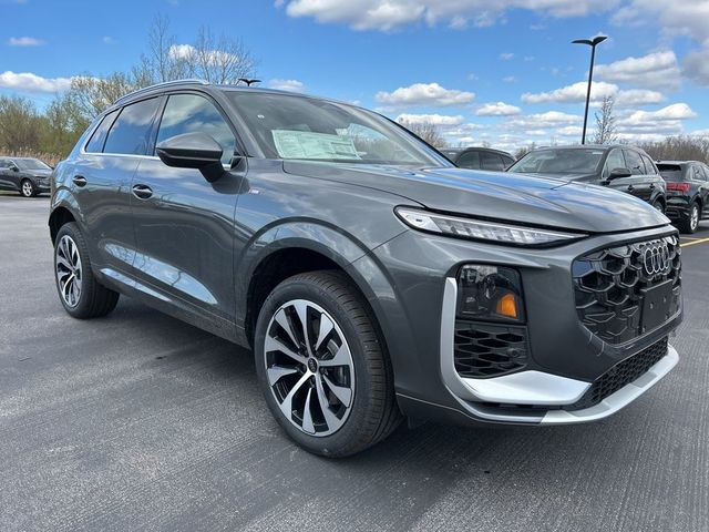 2026 Audi Q3 S line