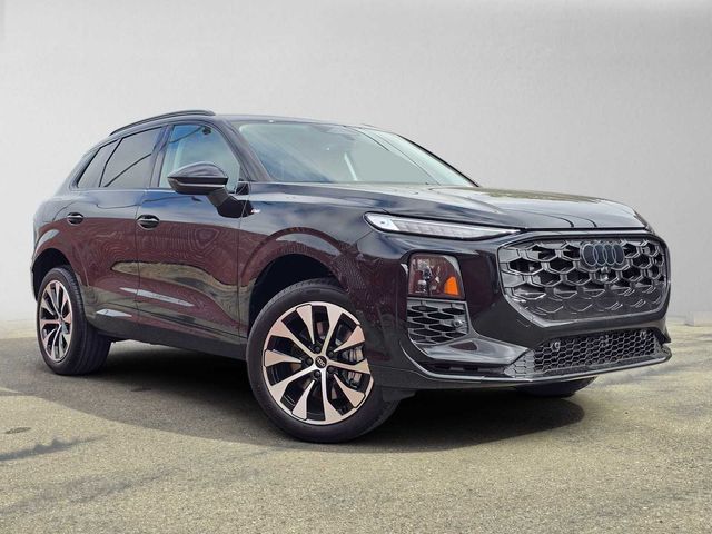 2026 Audi Q3 S line