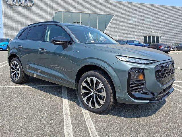 2026 Audi Q3 S line