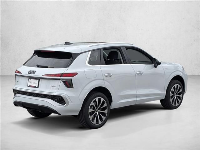 2026 Audi Q3 S line