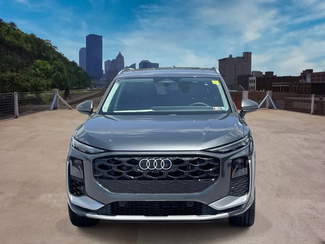 2026 Audi Q3 S line