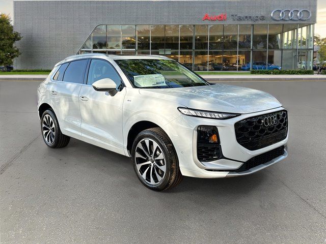 2026 Audi Q3 S line