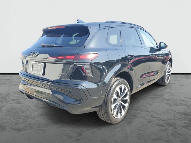 2026 Audi Q3 S line