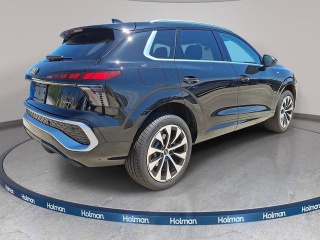2026 Audi Q3 S line