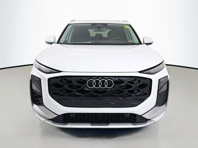 2026 Audi Q3 S line