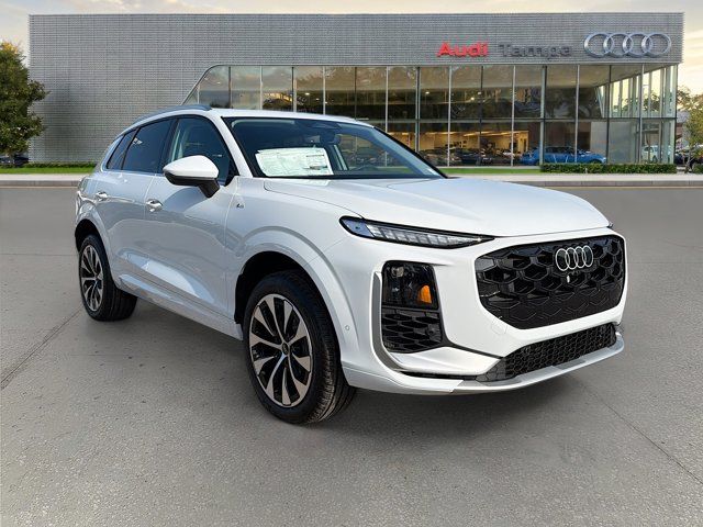 2026 Audi Q3 S line