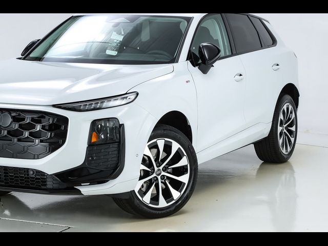 2026 Audi Q3 S line