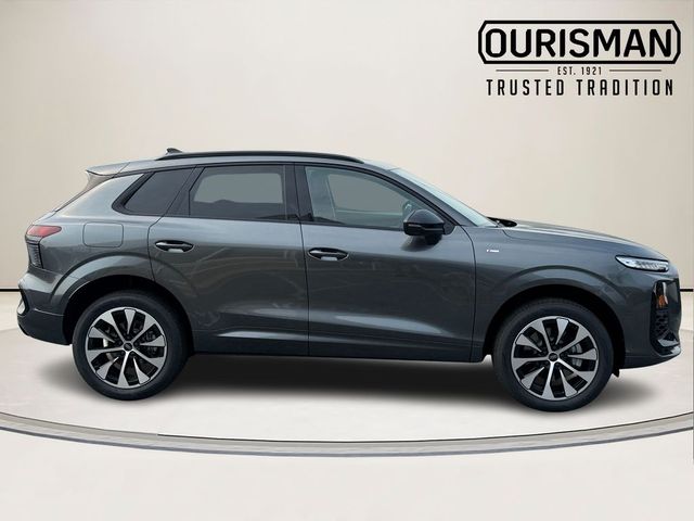 2026 Audi Q3 S line