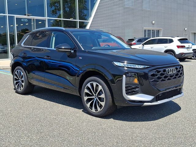 2026 Audi Q3 S line