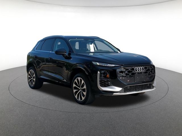 2026 Audi Q3 S line