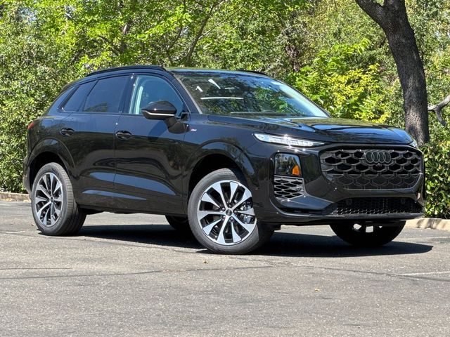 2026 Audi Q3 S line