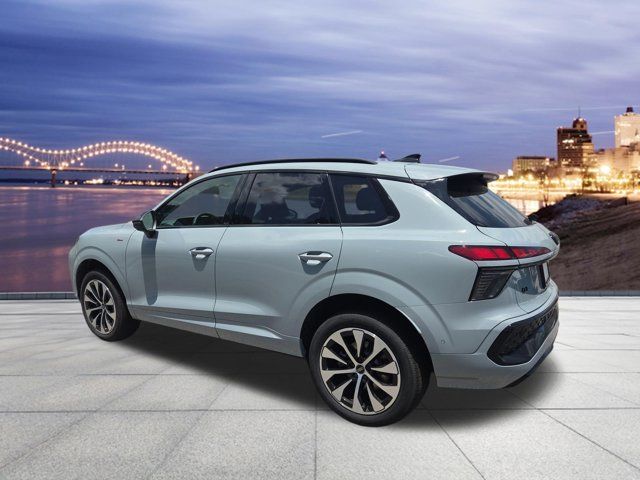 2026 Audi Q3 S line