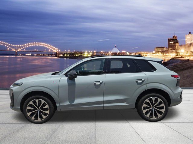 2026 Audi Q3 S line