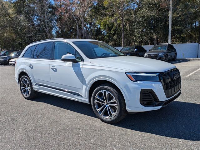 2026 Audi Q7 Premium