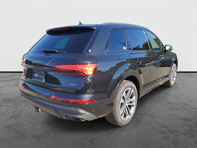 2026 Audi Q7 Premium