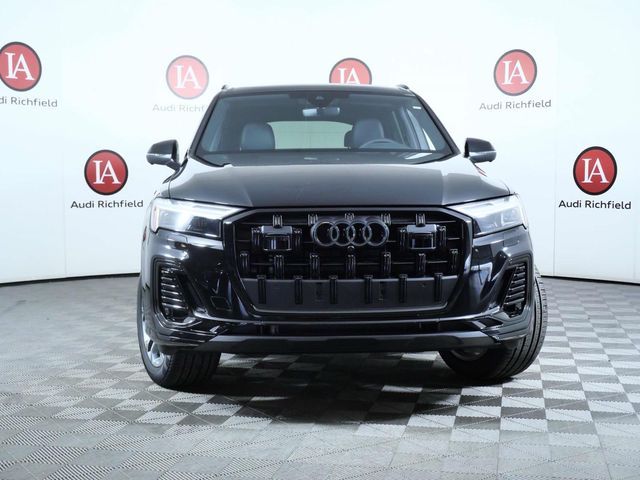 2026 Audi Q7 Premium