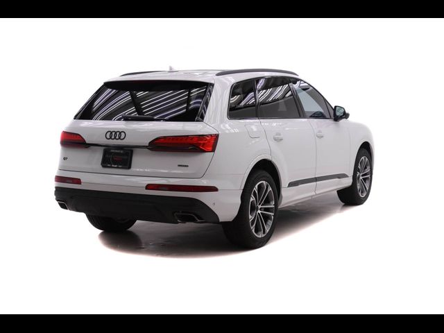 2026 Audi Q7 Premium