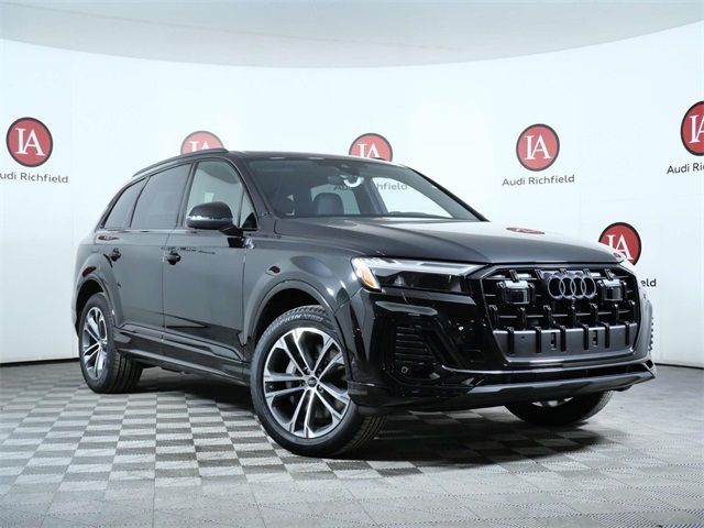 2026 Audi Q7 Premium