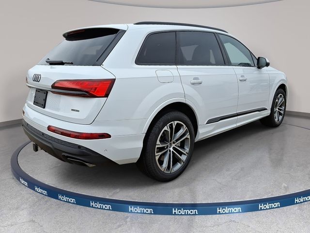 2026 Audi Q7 Premium