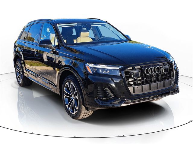 2026 Audi Q7 Premium