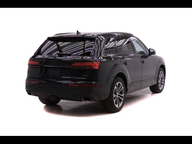2026 Audi Q7 Premium