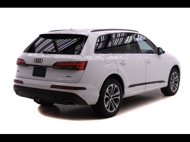 2026 Audi Q7 Premium