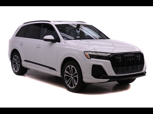 2026 Audi Q7 Premium