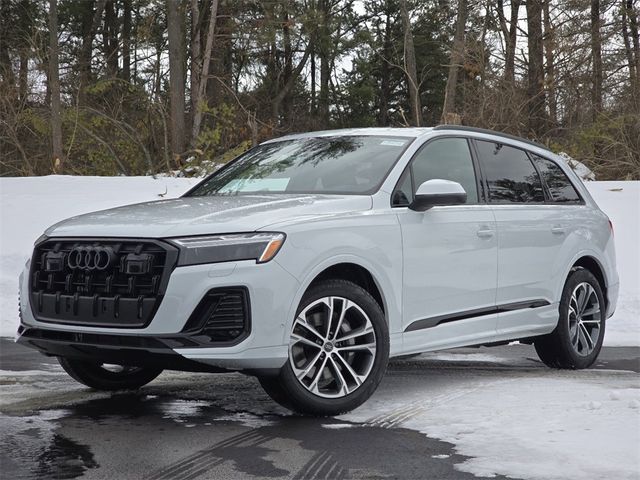 2026 Audi Q7 Premium Plus