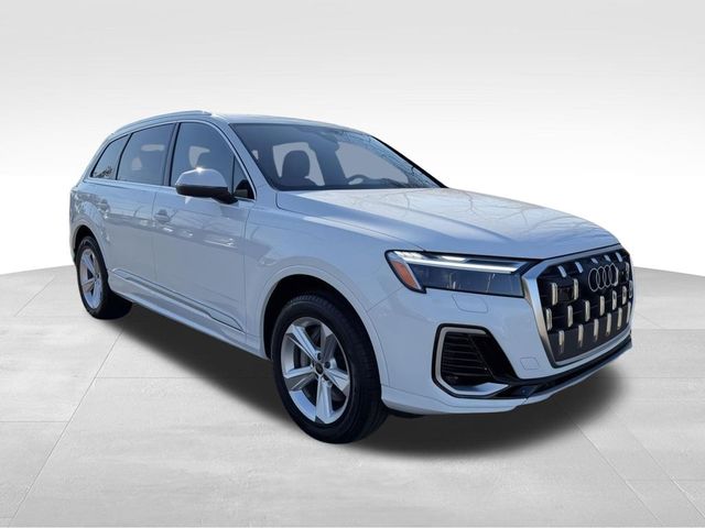2026 Audi Q7 Premium