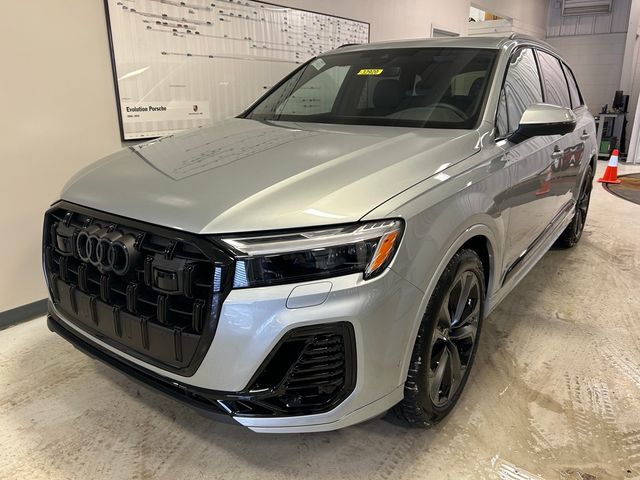2026 Audi Q7 Premium Plus