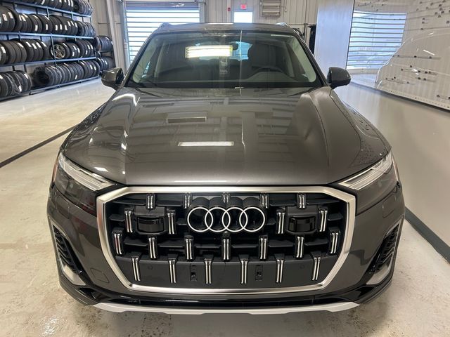 2026 Audi Q7 Premium Plus