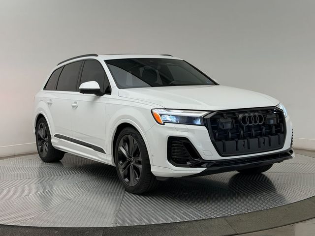 2026 Audi Q7 Premium Plus