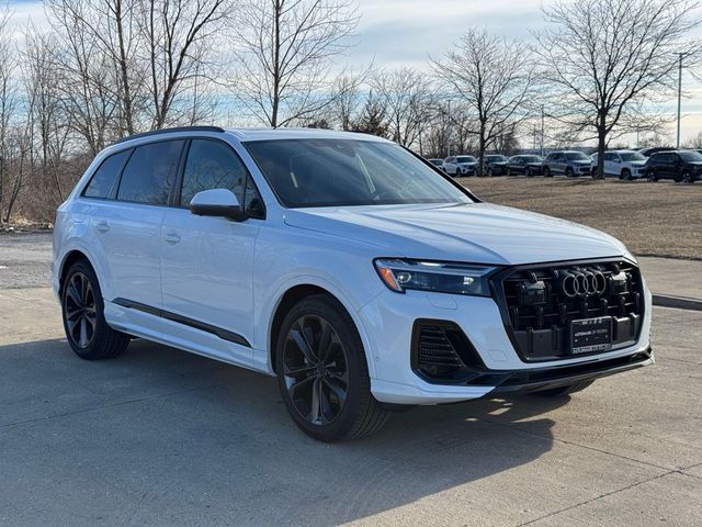2026 Audi Q7 Premium Plus